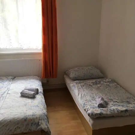 Lavka 222 Guest house *