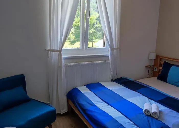 Гостевой дом Lavka 222 Хоцеради